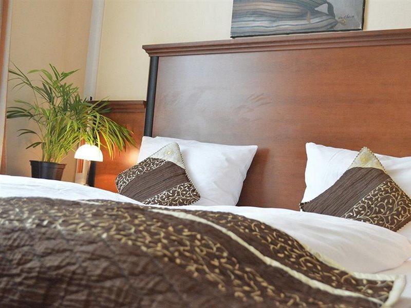 West Hotel 3*