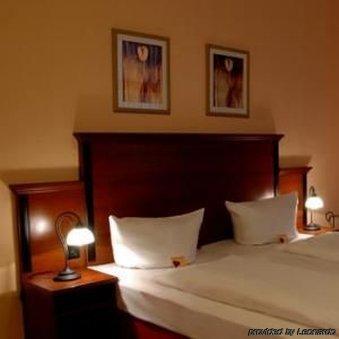 West Hotel 3*